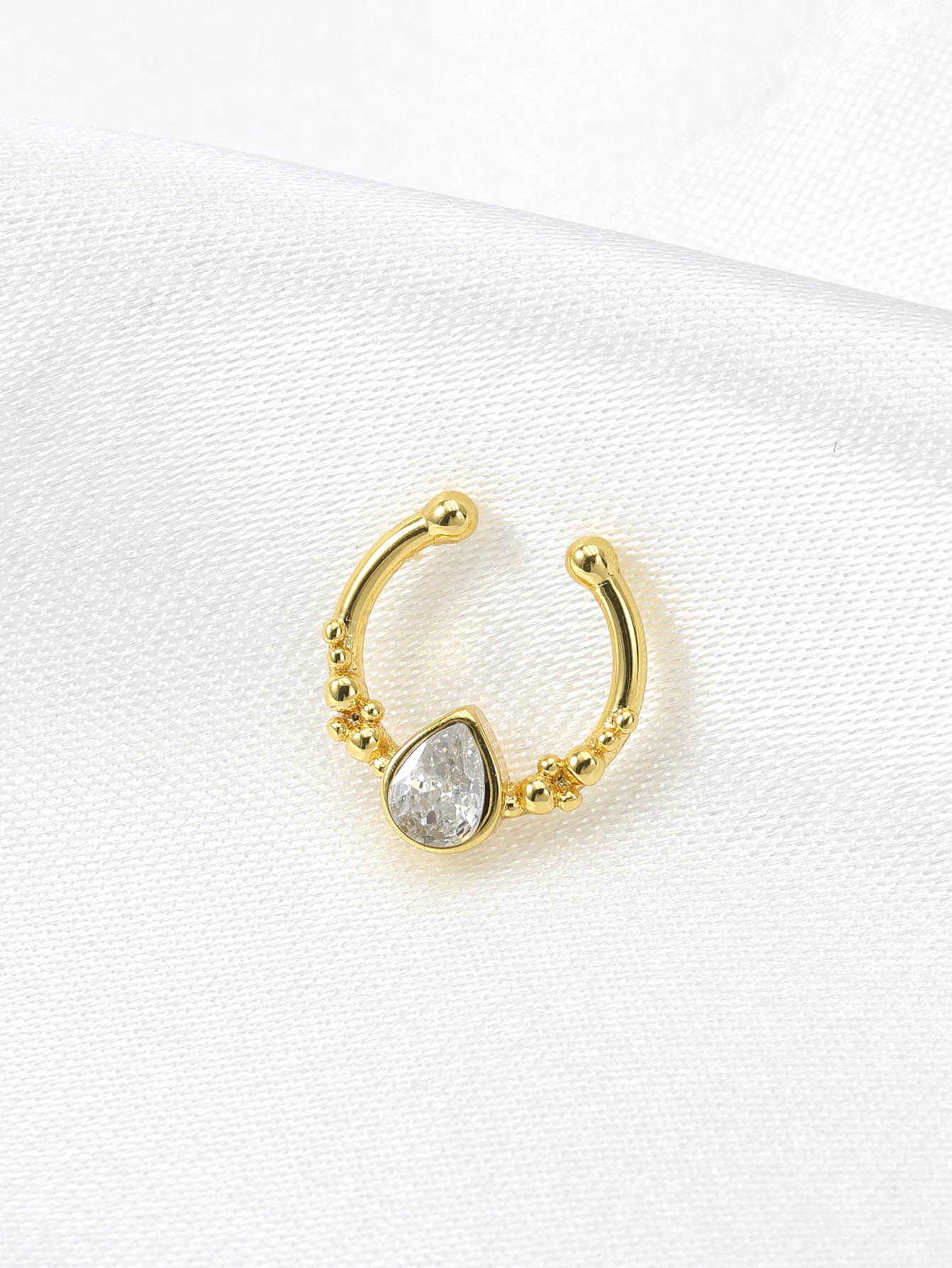 ステンレス鋼ホースシューウォータードロップノーズリング女性用 - Body Jewelry Piercing のレビューと価格
